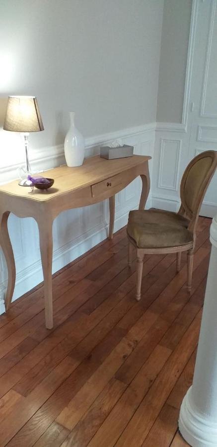 Le Chateau De La Brosse Chambres D'Hotes Brinay  ภายนอก รูปภาพ
